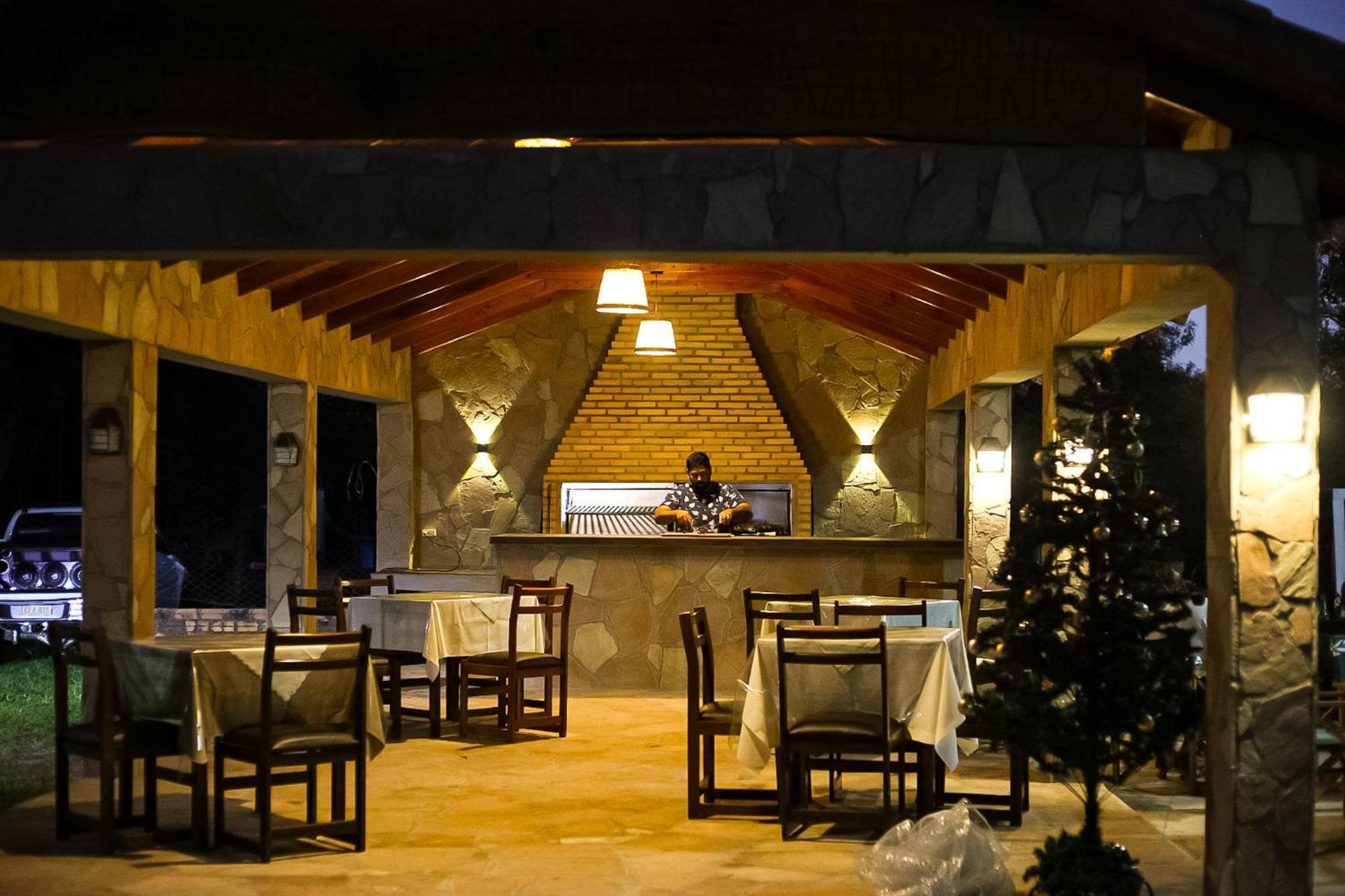 Hotel Sport Camping Independencia Екстериор снимка